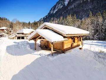 Chalet pour 8 personnes, avec terrasse et jardin, animaux acceptés à Montriond