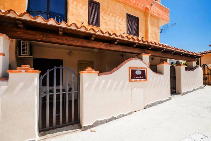 Maison d’hôte pour 2 personnes, avec terrasse dans Orosei - 4