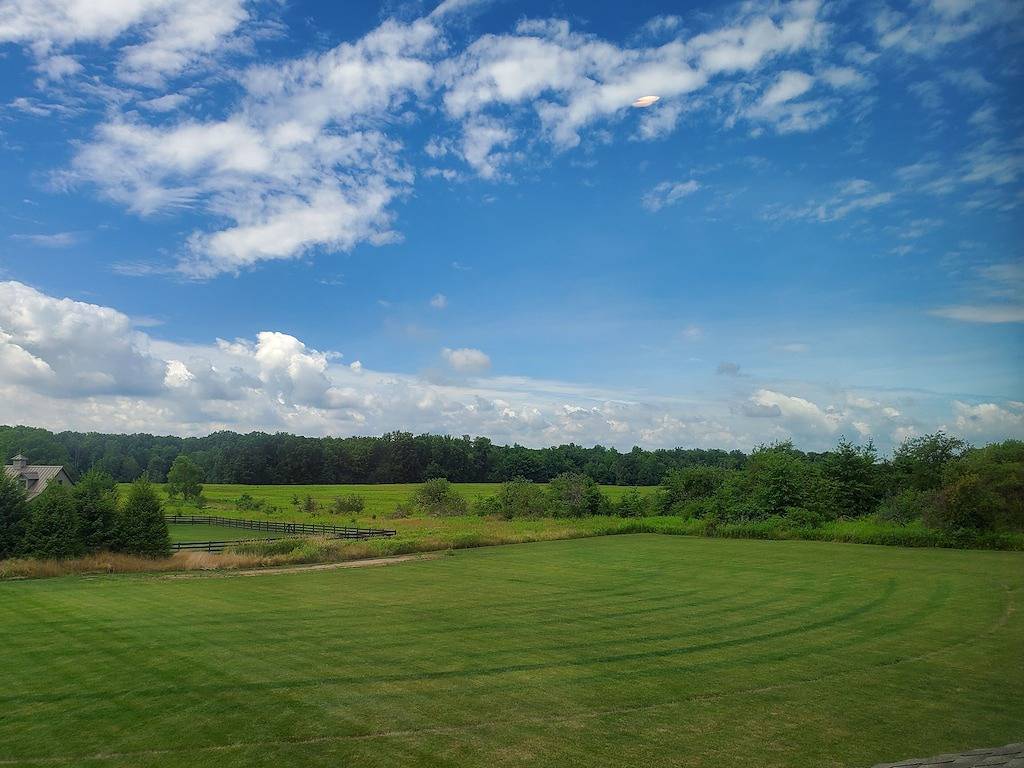 Ganze Wohnung, Separate guest studio apartment 2.5 miles from downtown Chagrin Falls in Geauga County