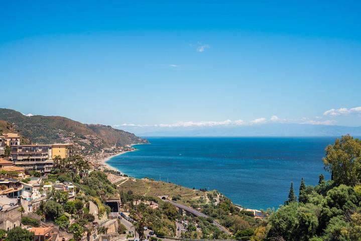 Appartamento intero, GuestHost - A Casa di Nonna - Seaview Flat with Terrace in Taormina, Provincia di Messina