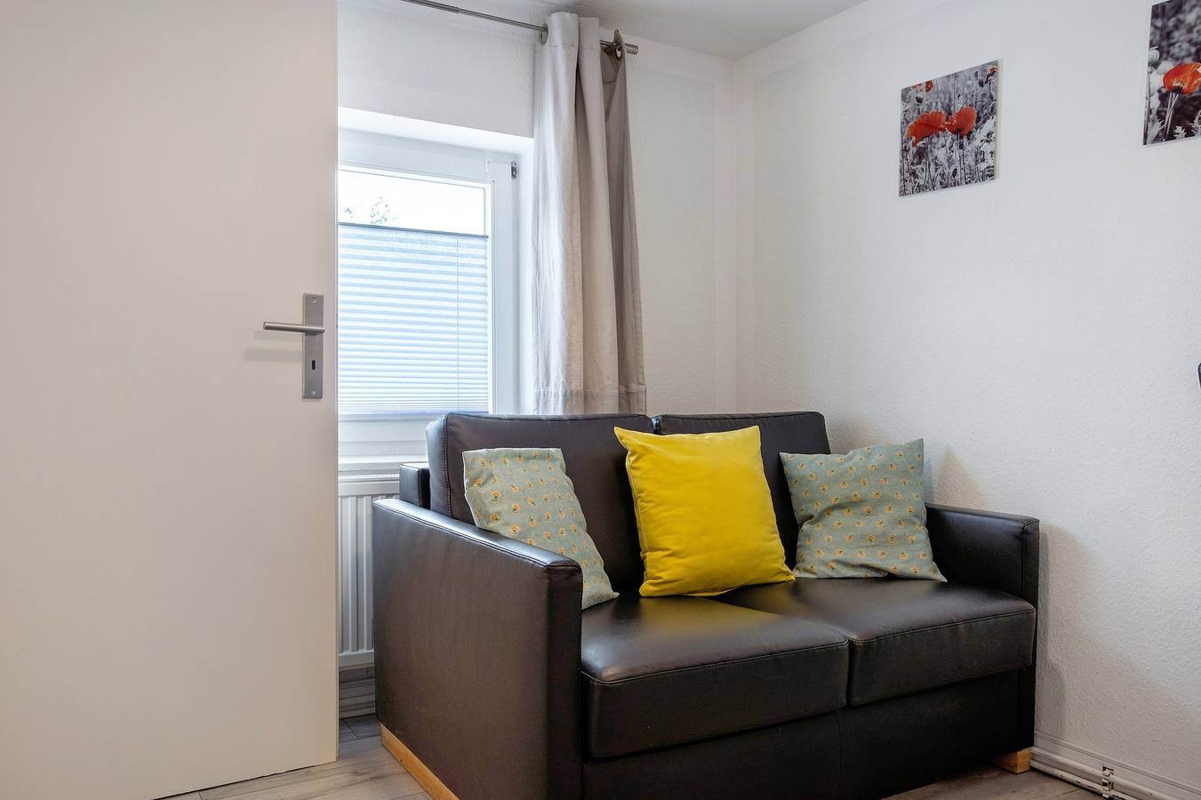 Ganze Wohnung, Ferienwohnung 'Bäckerhus - Ferienwohnung 2' mit Privatterrasse, Gemeinschaftsgarten und Wi-Fi in Wiek, Rügen