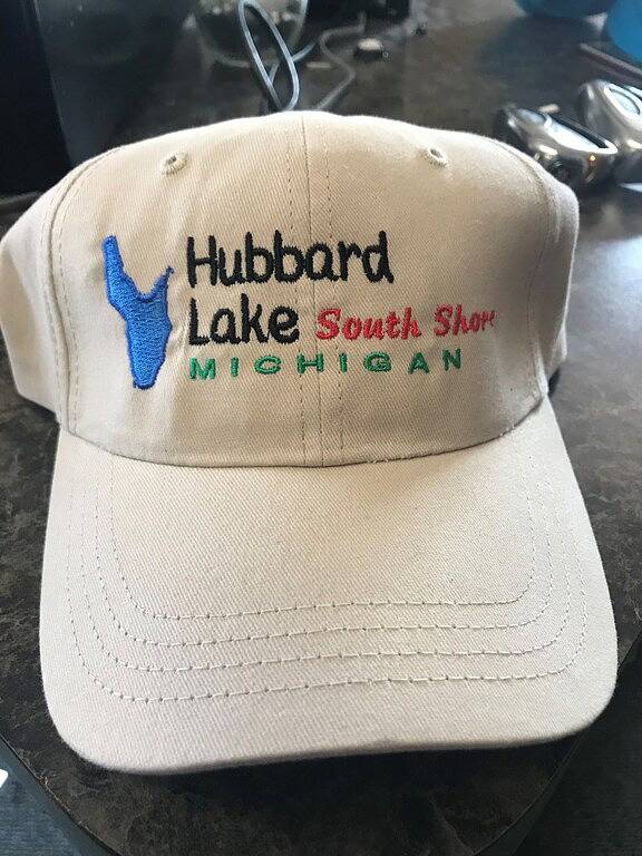 Schöne 2-Zimmer-Blockhaus am südlichen Ende von Hubbard Lake in Hubbard Lake, Alcona County