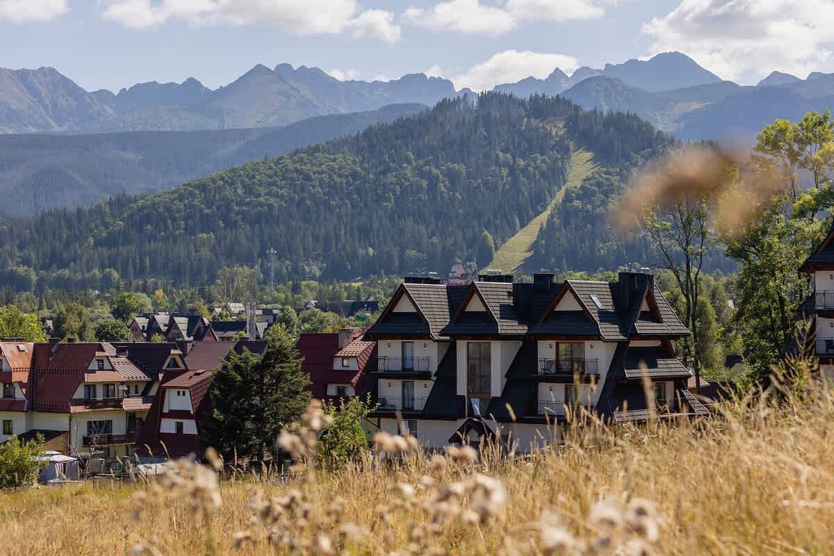 Entire apartment, Stylish Apartment in Zakopane | Two Balconies, Parking in Zakopane, Carpathians (Poland)