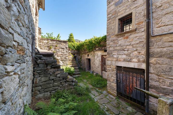 Holiday Apartment in a Historic Residence with Covered Terrace and Private Square in Pontetto-Roldo, Montecrestese