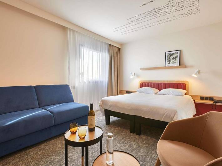 Hôtel pour 4 personnes, avec piscine et jardin, animaux acceptés à Mouilleron-le-Captif - 3