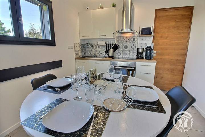 Gîte pour 4 personnes, avec terrasse et jardin à Plouézec - 3