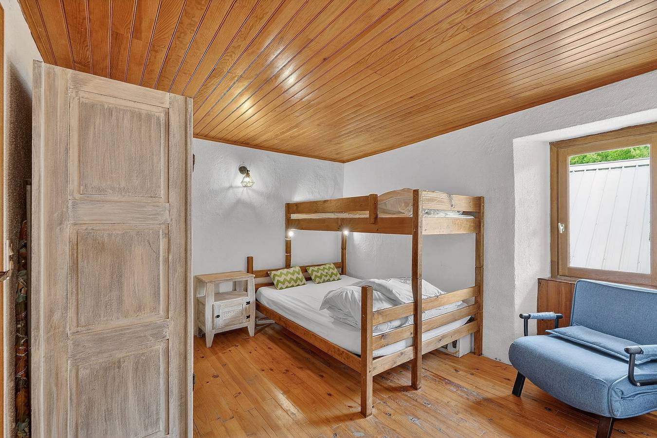 Ganze Wohnung, Ferienwohnung 'Appart Montagne 30m² im Dorfzentrum' in Entraunes, Nizza und Umgebung