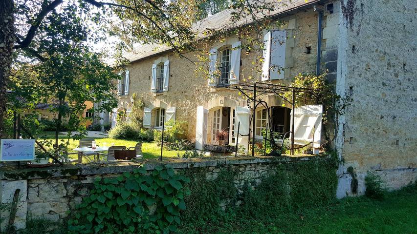 Gîte pour 3 personnes, avec jardin