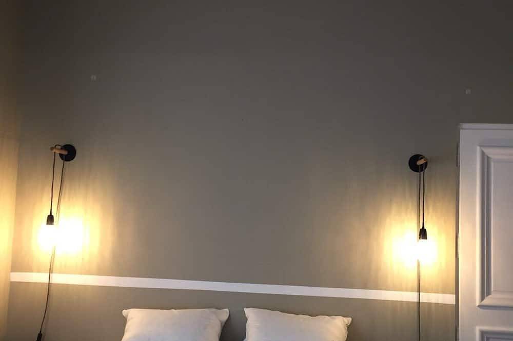 Renovated stone house in Yvrac, Bordeaux und Umgebung