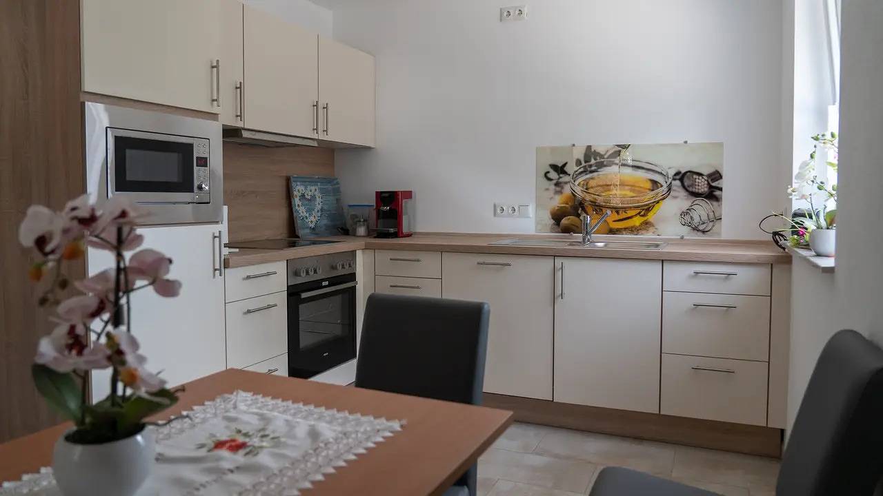 Ganze Ferienwohnung, Ferienwohnung für 2 Personen (63 m²) in Laufen in Laufen, Rupertiwinkel