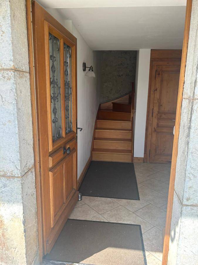 Location de vacances pour 6 personnes, avec vue et jardin à Montmin - 4