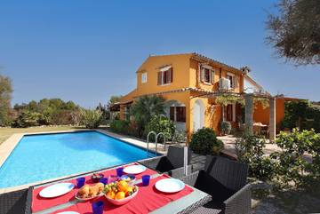 Villa in Pollença, Serra de Tramuntana für 4 