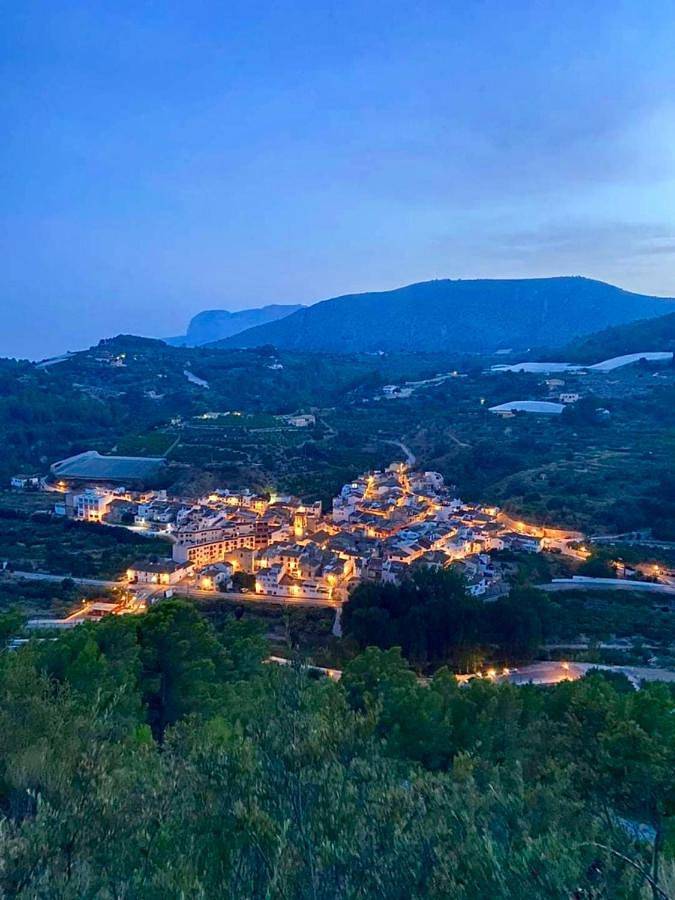 Four-Bedroom House in Bolulla, Costa Blanca