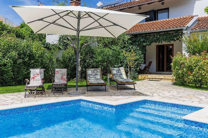 Ferienhaus für 4 Personen, mit Garten und Pool - 1
