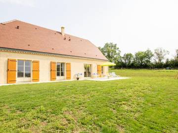 Gîte pour 6 personnes, avec jardin et terrasse à Sainte-Orse