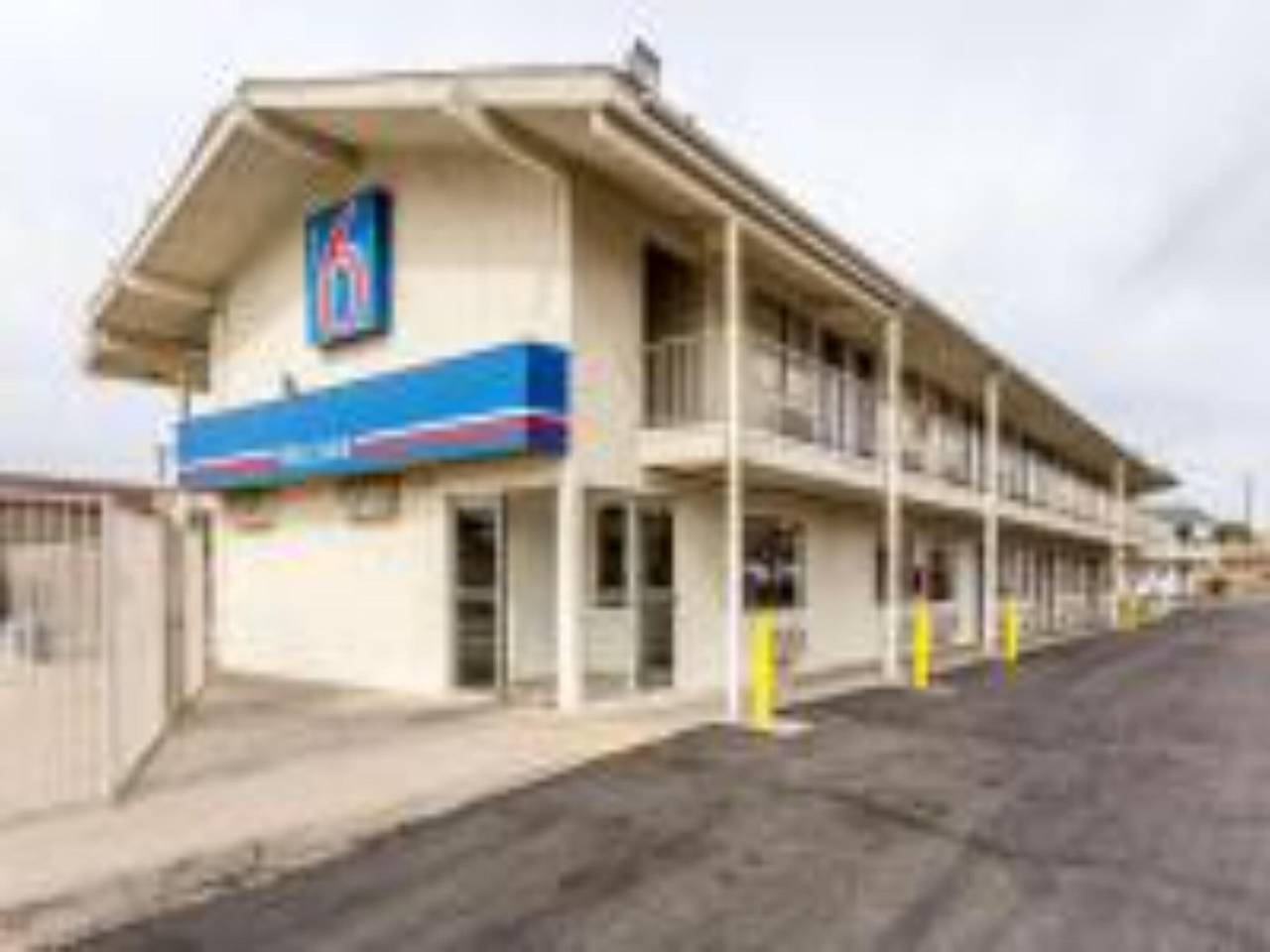 Apartamento entero, Acogedora habitación para fumadores con dos camas in Albuquerque, Condado de Bernalillo