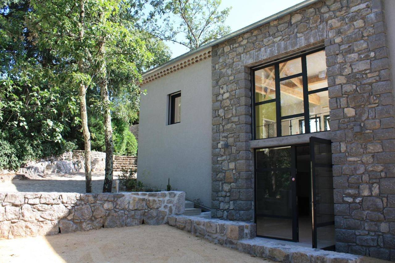Gîtes Domaine de la Barnerie in Saint-Alban-Auriolles, Ardèche