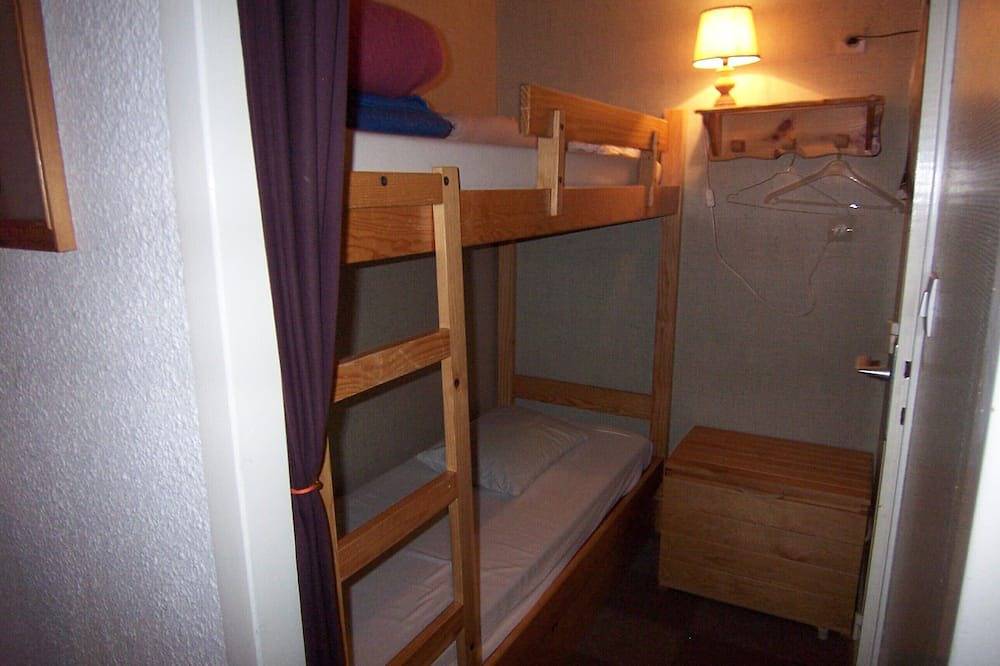 Entire apartment, Apartment At The X Feet Of The Slopes Mountain View Without Opposite in Piau-Engaly, Aragnouet