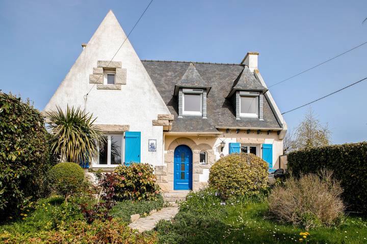 Location de vacances pour 8 personnes dans Les Hospitaux (Erquy)