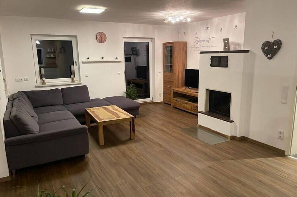 Ganze Wohnung, Schöne Wohnung in Himmelkron in Himmelkron, Frankenalb