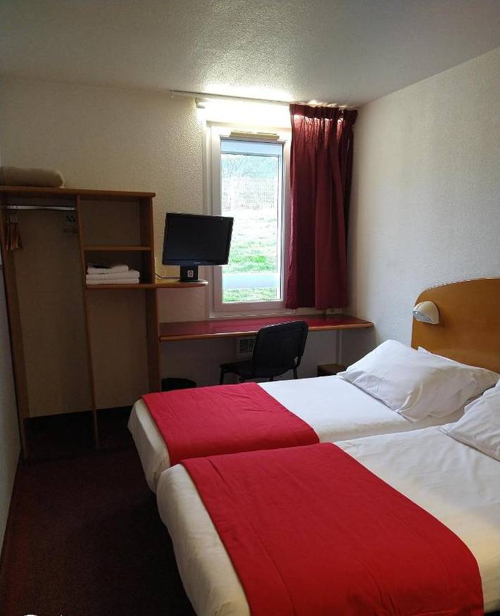 Hôtel pour 2 personnes, avec vue à Saint-Saturnin - 2