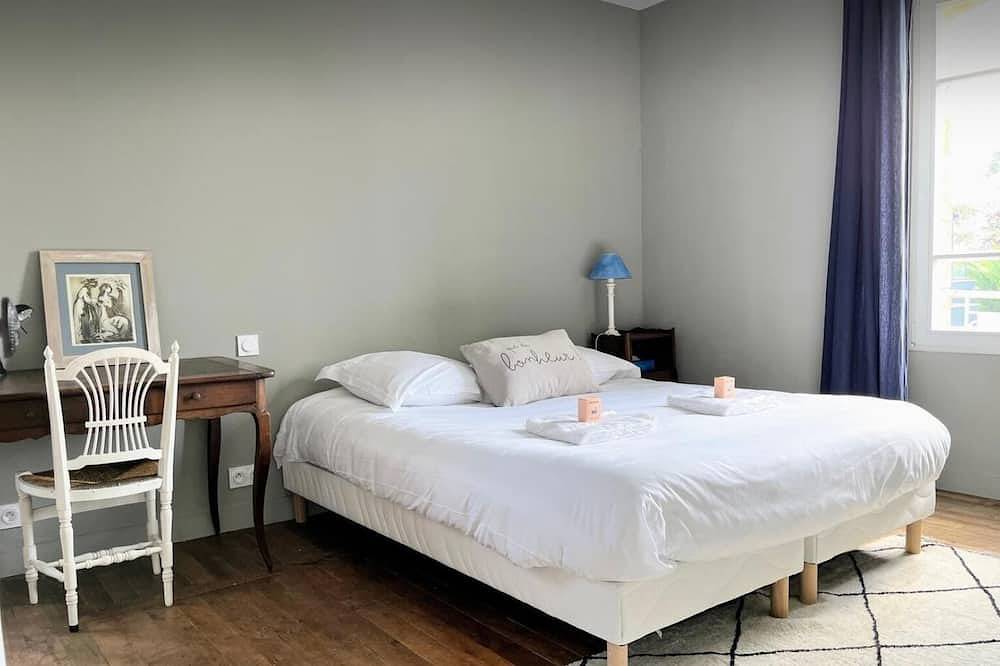 Large character house- 6 pers - enclosed garden - Wifi - golfe du Morbihan in Bono, Côte des Mégalithes