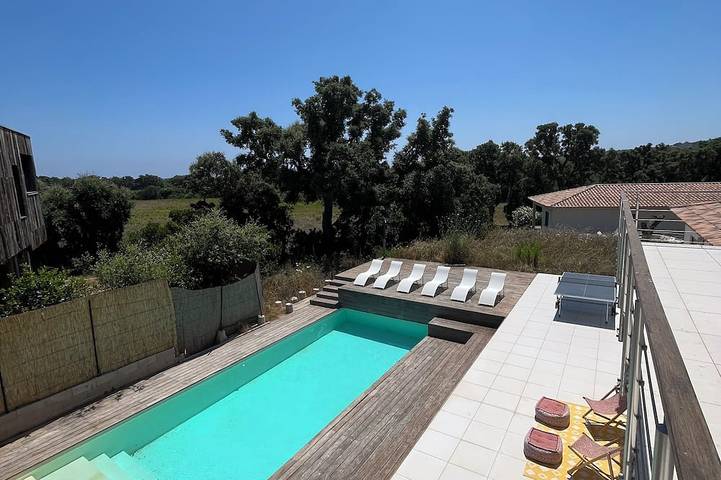 Villa pour 12 personnes dans Fautea