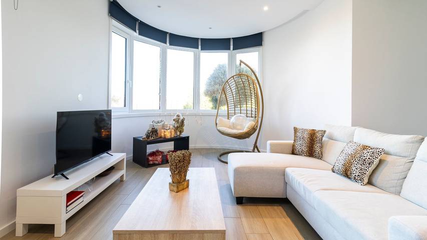 Location de vacances pour 10 personnes, avec terrasse ainsi que piscine et jardin à Vila Nova de Gaia - 4