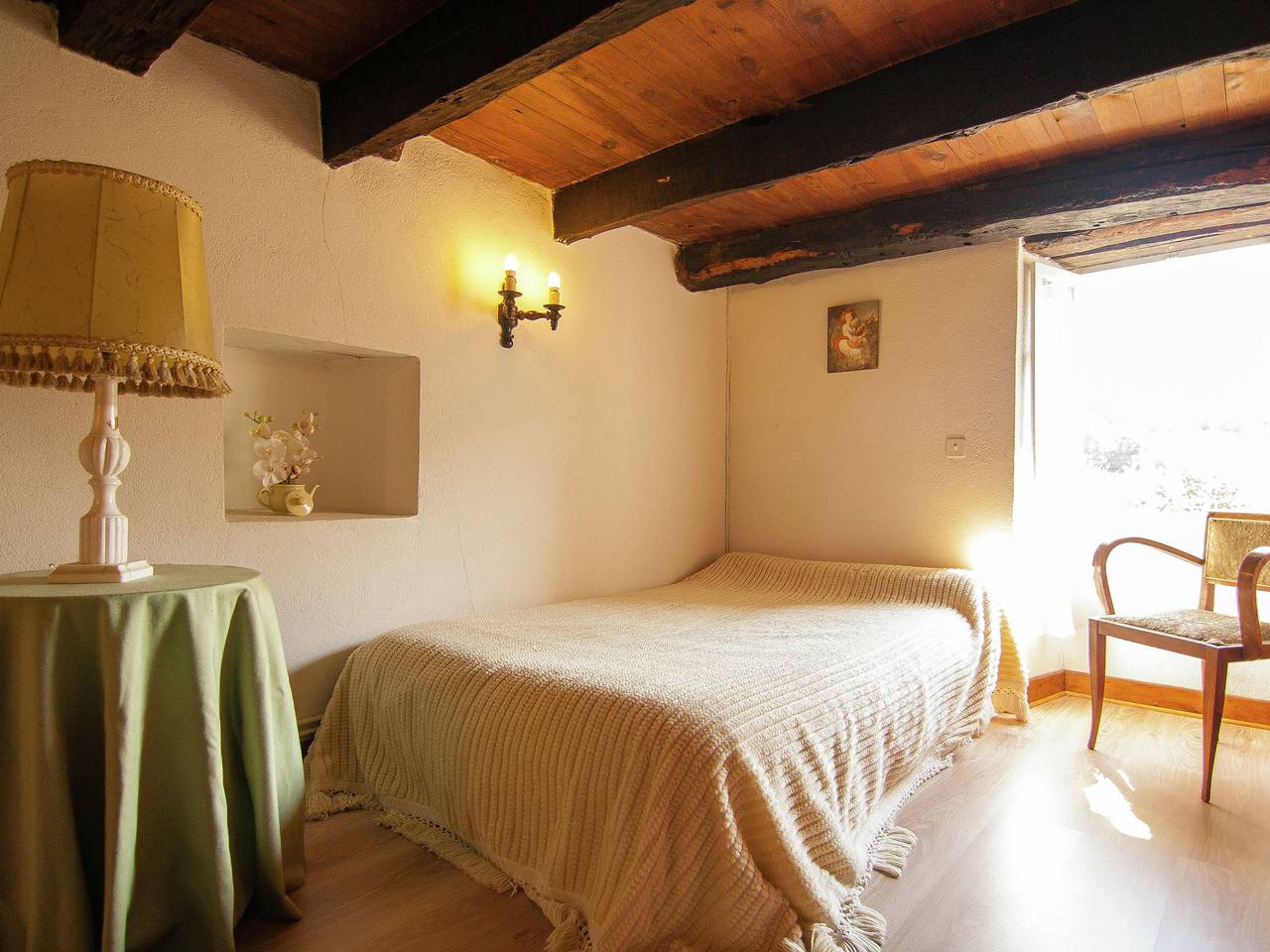 Cottage near Lac du Causse with Terrace in Chasteaux, Brive-la-Gaillarde region