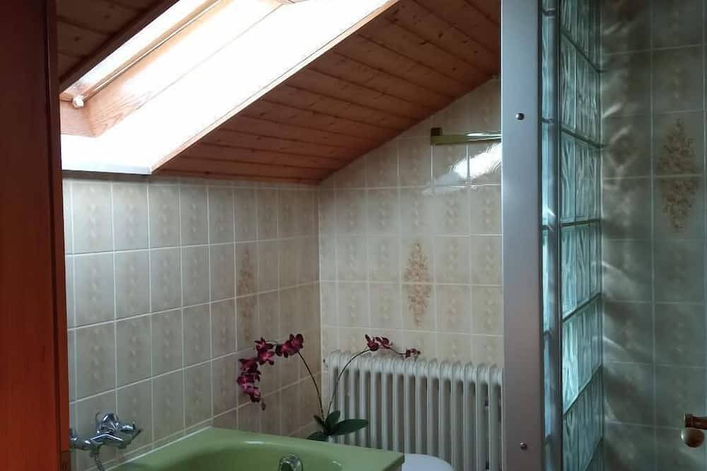 Ganze Wohnung, Gemütliche Ferienwohnung mit 69qm am Fuße des Kaitersbergers in Bad Kötzting, Ostbayern
