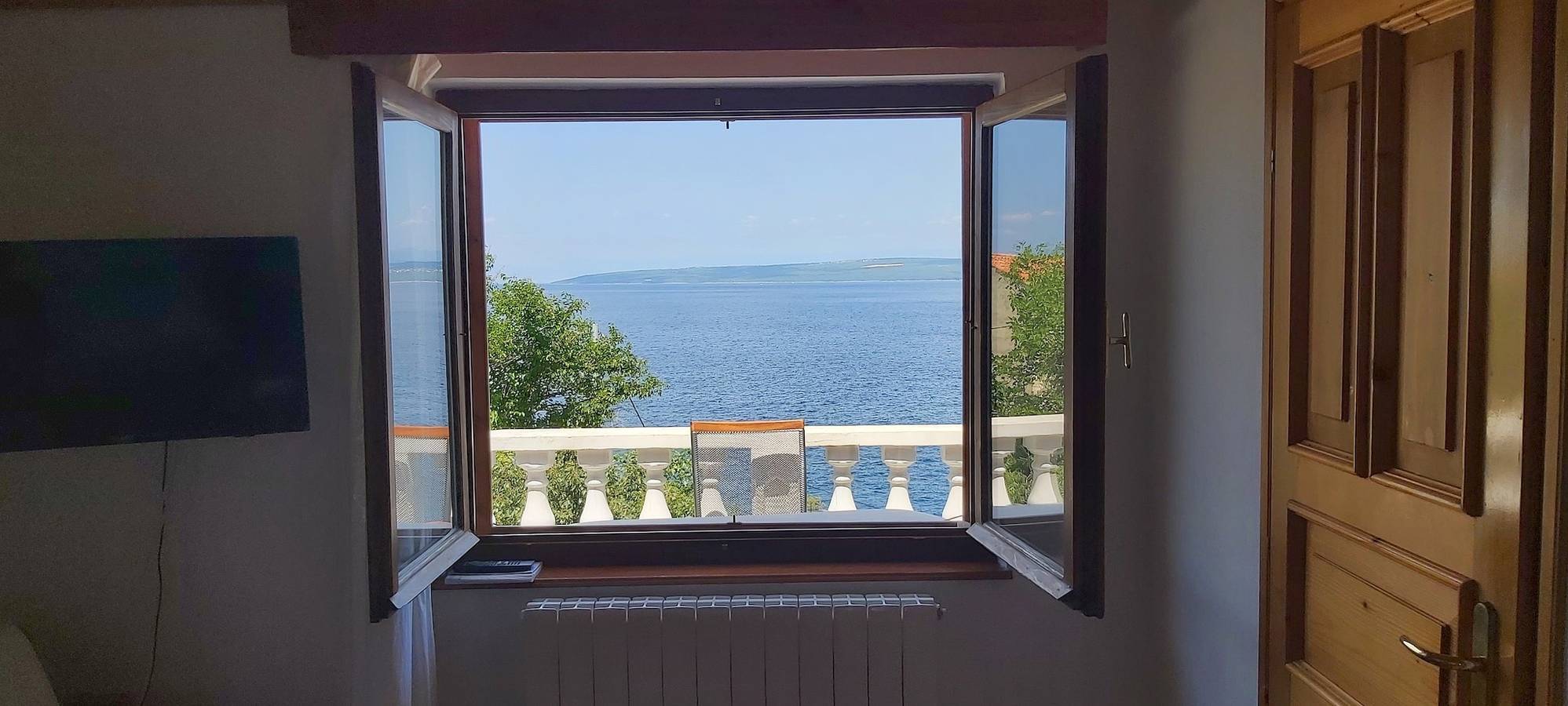 Ganze Wohnung, 2-Zimmer-Ferienwohnung mit Terrasse und Meerblick Merag, Cres A-11791-a in Cres Stadt, Cres