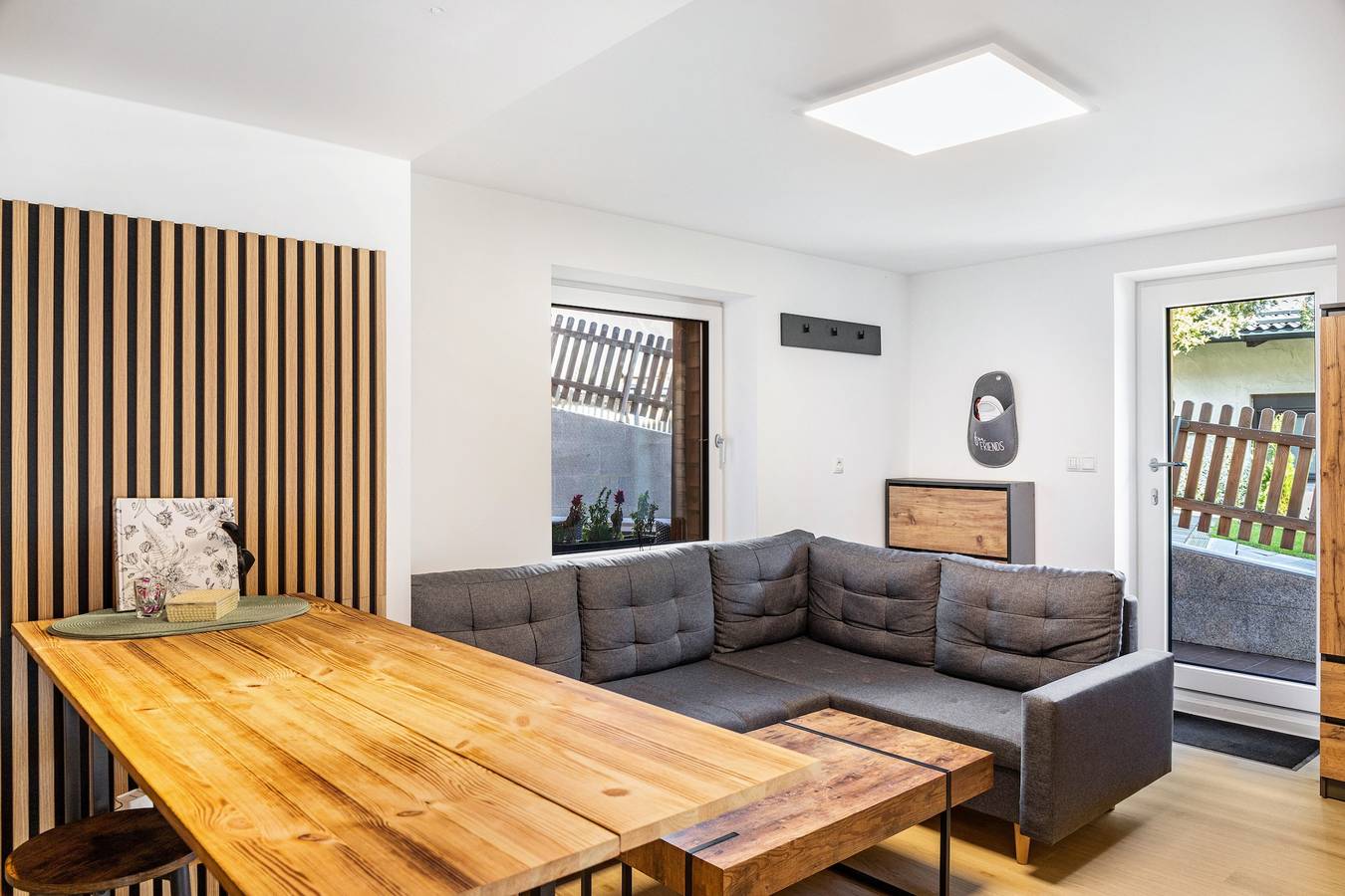 Ganze Wohnung, Apartment 'Nicolle' mit Bergblick, privater Terrasse und Wlan in Sautens, Ötztal