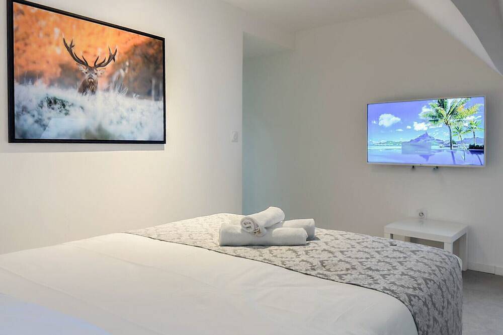 Appartement entier, Atypique sous château vieille ville in Annecy, Annecy (commune)