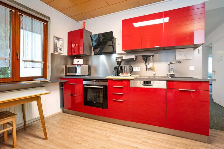 Ganze Wohnung, Ferienwohnung 'Paulinenstrasse' mit Bergblick und Wi-Fi in Bad Wildbad, Nordschwarzwald