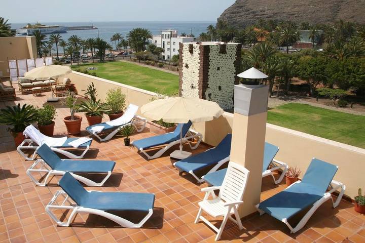 Hôtel, avec Jacuzzi ainsi que Terrasse et Sauna