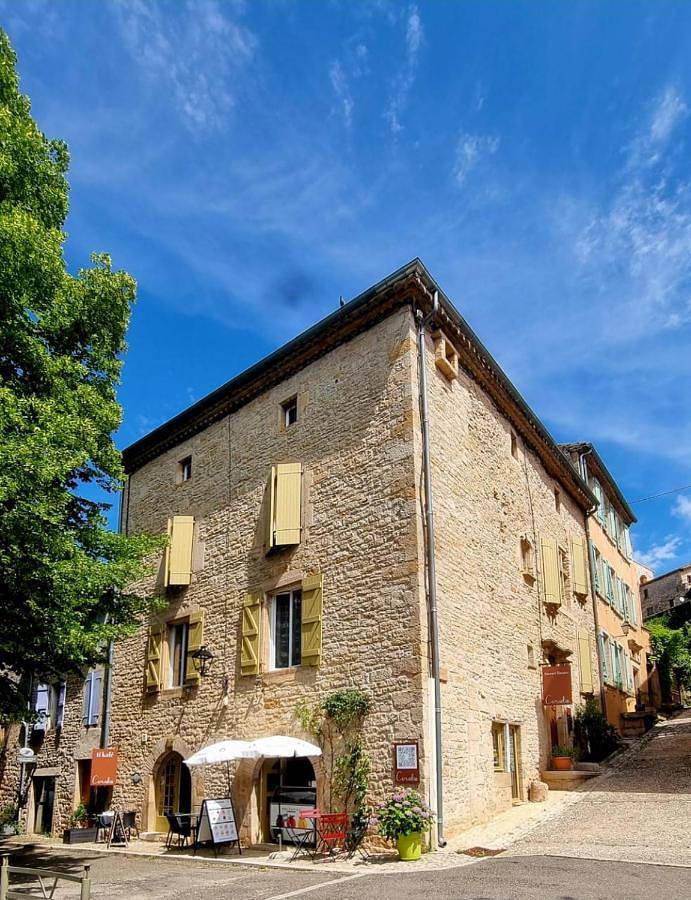 Chambre d’hôte pour 6 personnes, avec vue à Bruniquel