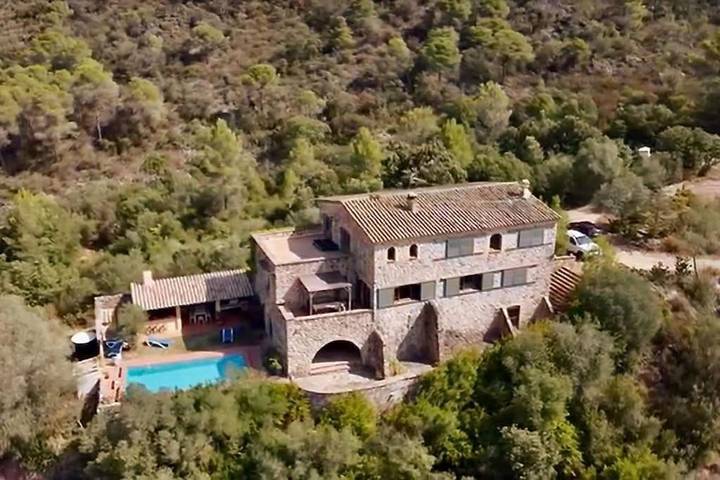 Casa rural para 8 personas, con Balcón y Terraza además de Jardín y Piscina en Cistella - 2