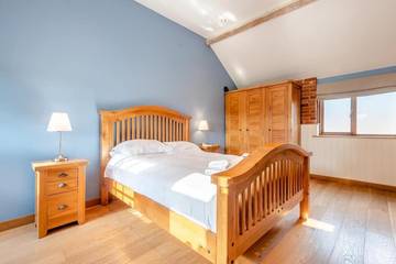 Glamping for 2 People in New Forest National Park, South East England, Photo 1