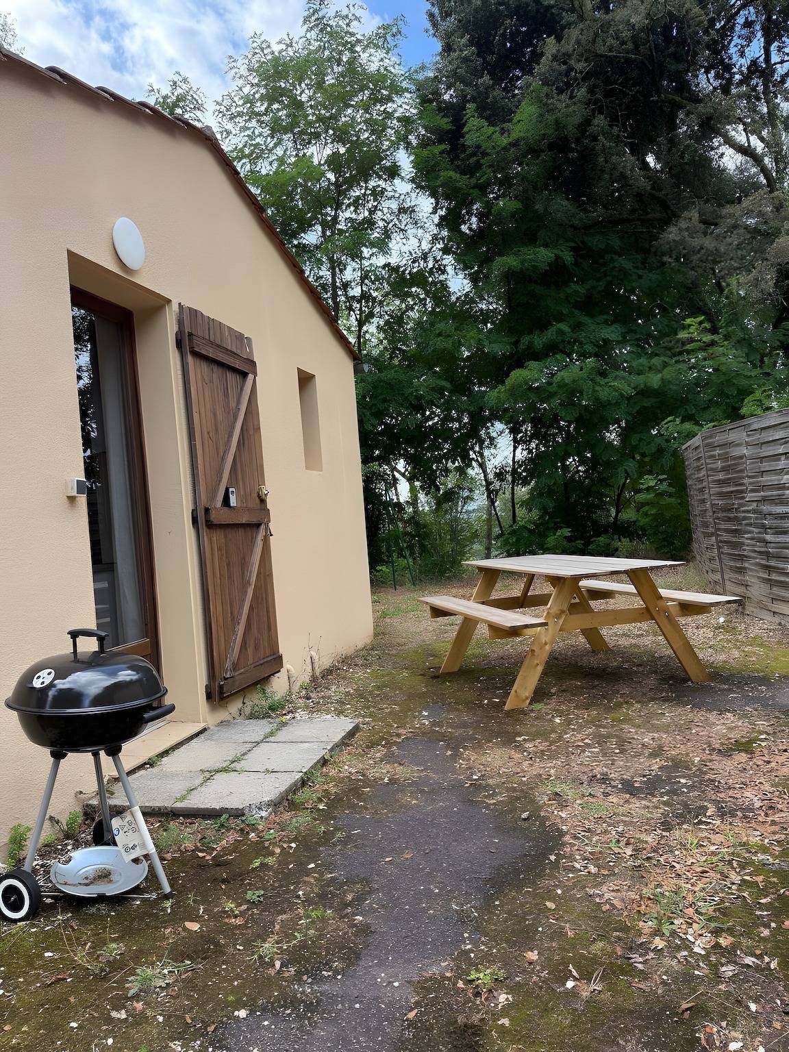 Maison de vacances « Maison 4 Personnes » avec piscine partagée in Calviac-en-Périgord, Périgord Noir