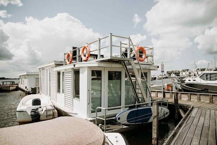 Boot voor 4 personen, met terras in Loosdrecht