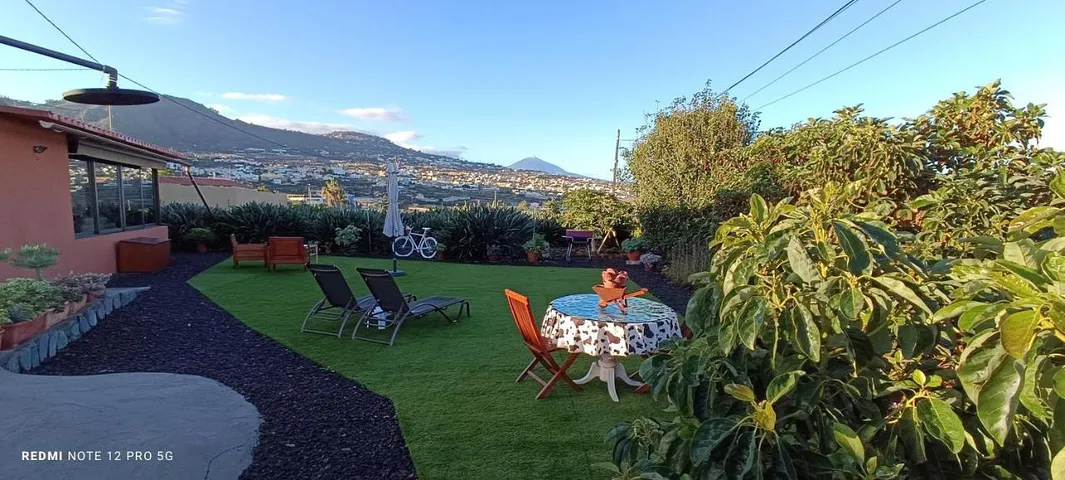Casa de vacaciones para 2 personas, con vistas y jardín - 1