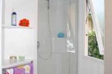 Camping pour 4 Personnes dans Fréjus, Région de Draguignan, Photo 4