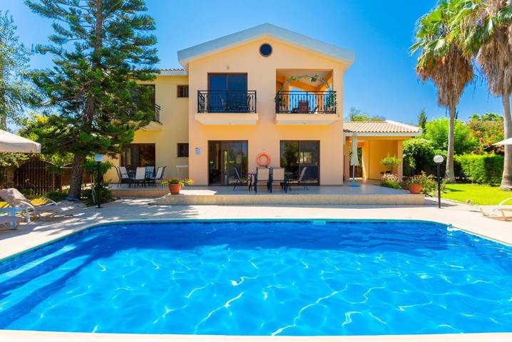 Villa für 9 Personen, mit Meerblick und Garten - 1