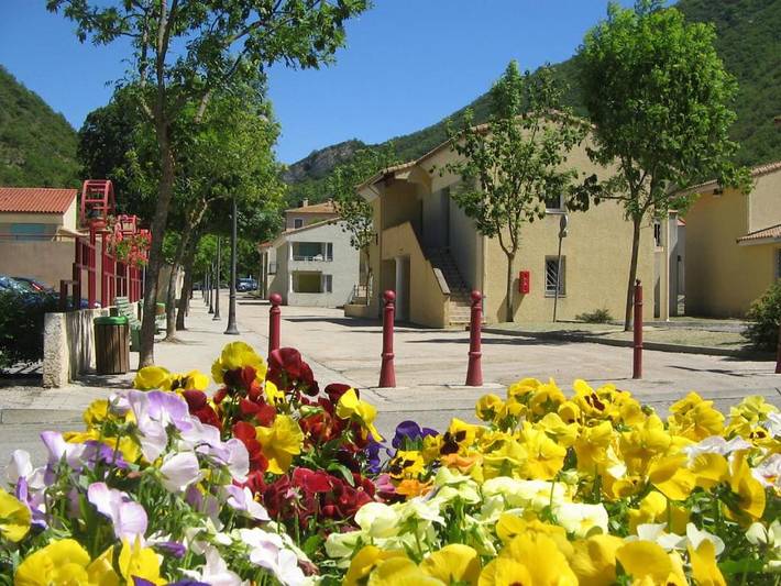 Location de vacances pour 4 personnes, avec jardin ainsi que vue et piscine dans Thermes de Digne les Bains - 3