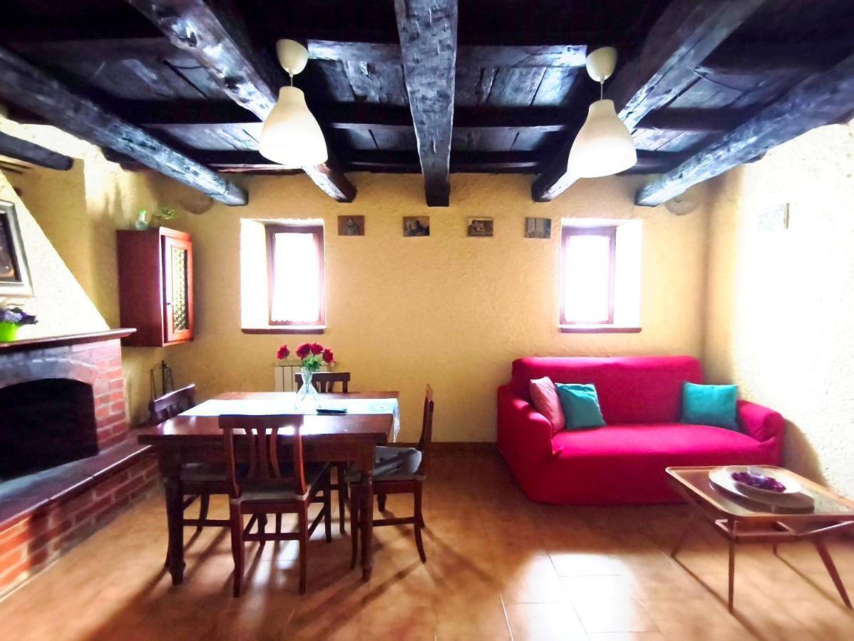 Casa Camino in Artena, Provincia di Roma