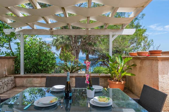 Casa vacanza per 4 persone, con terrazza e vista oceano, con animali domestici a Diso