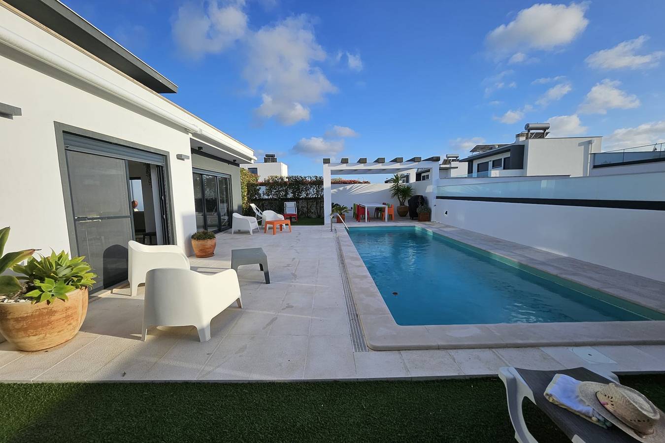 Villa für 6 Personen mit Terrasse in Leiria District