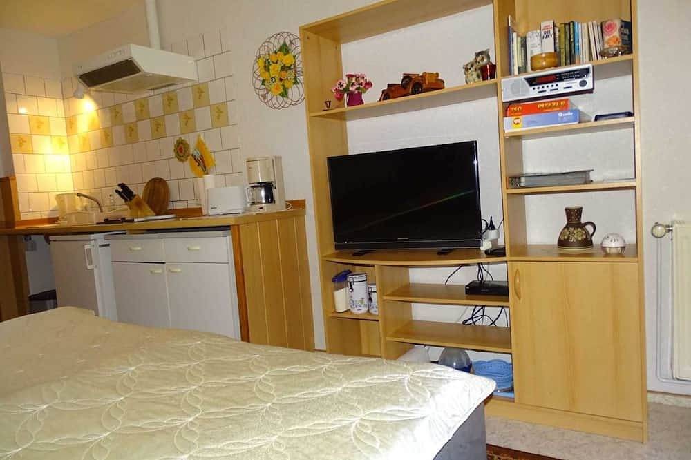 Ganze Wohnung, Fewo 2 klein - Ferienwohnungen Jonas in Garz, Usedom