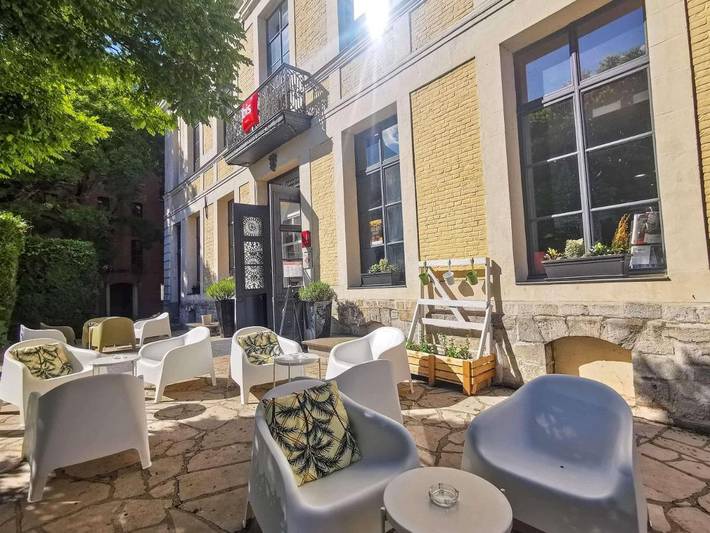 Hôtel pour 2 personnes, avec terrasse et vue, animaux acceptés à Douai - 3