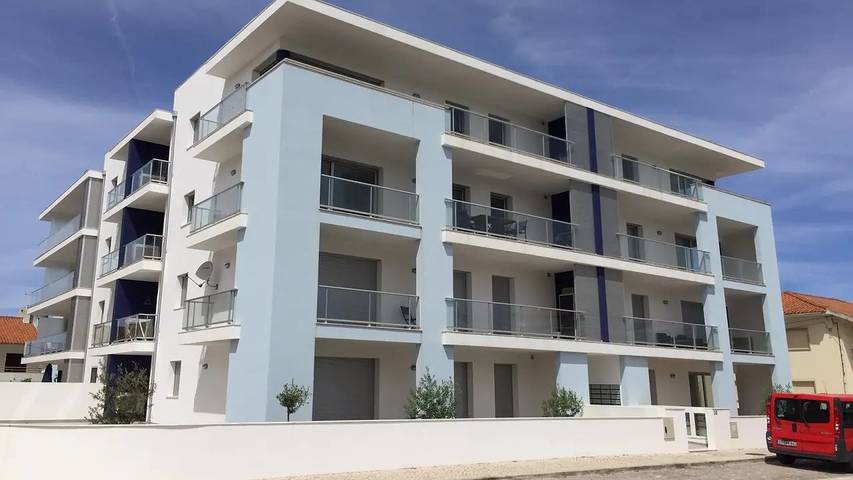 Apartamento de férias para 5 pessoas, com piscina e varanda em São Martinho do Porto